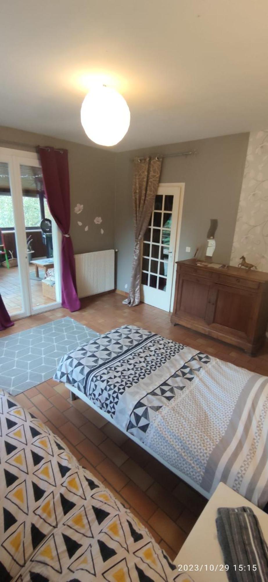 B&B En Plein Coeur De La Foret Artiguelouve Экстерьер фото